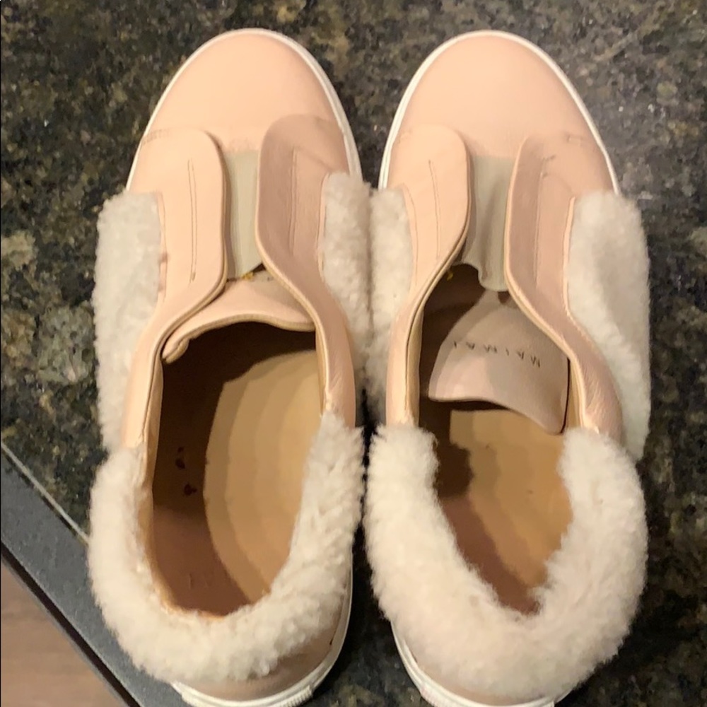 Women flat shoes